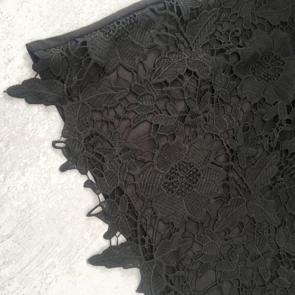 American Eagle AEO Vintage y2k black lace floral skirt Size 10 - Picture 6 of 7